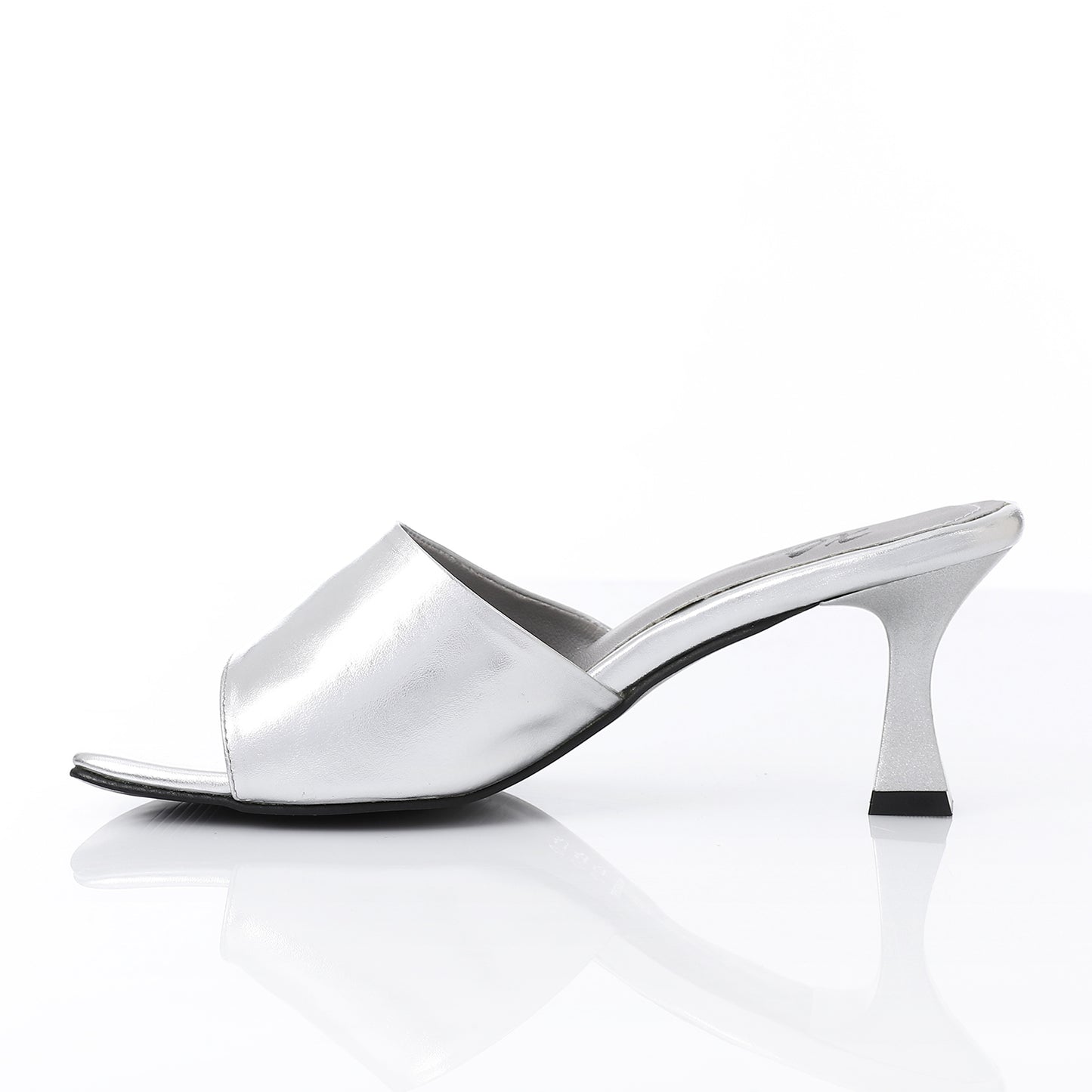 Women’s Heeled Mule – Square Toe Open-Front Design