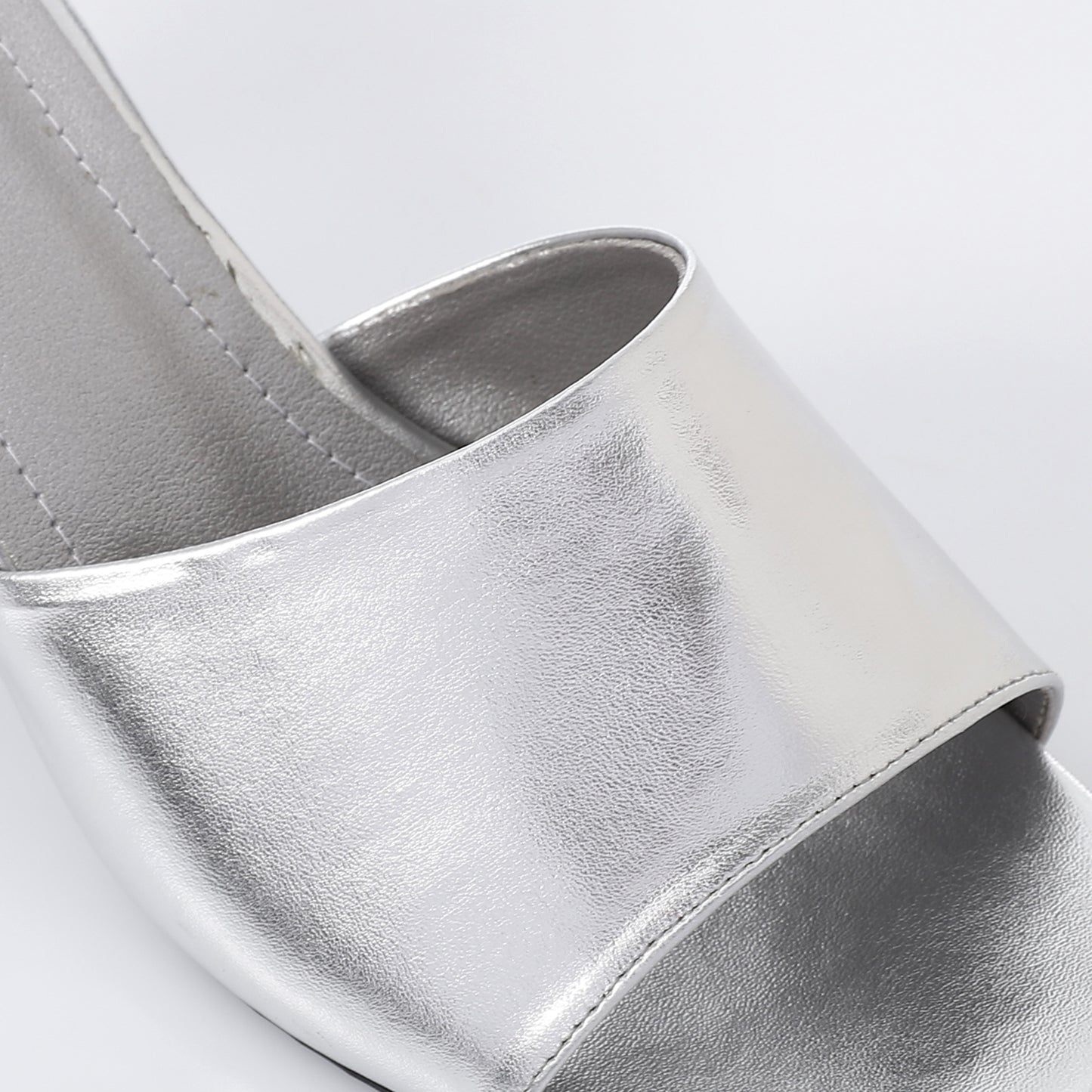 Women’s Heeled Mule – Square Toe Open-Front Design