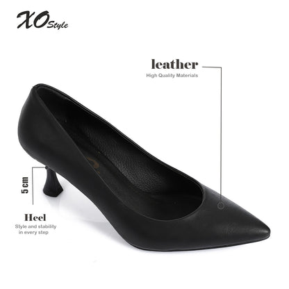 Black Pointed-Toe Kitten Heel Pump