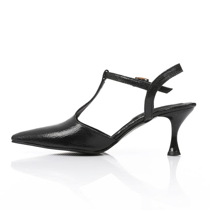 Elegant Black Women's Heeled Shoes with Pointed Toe and Stylish Block Heel
