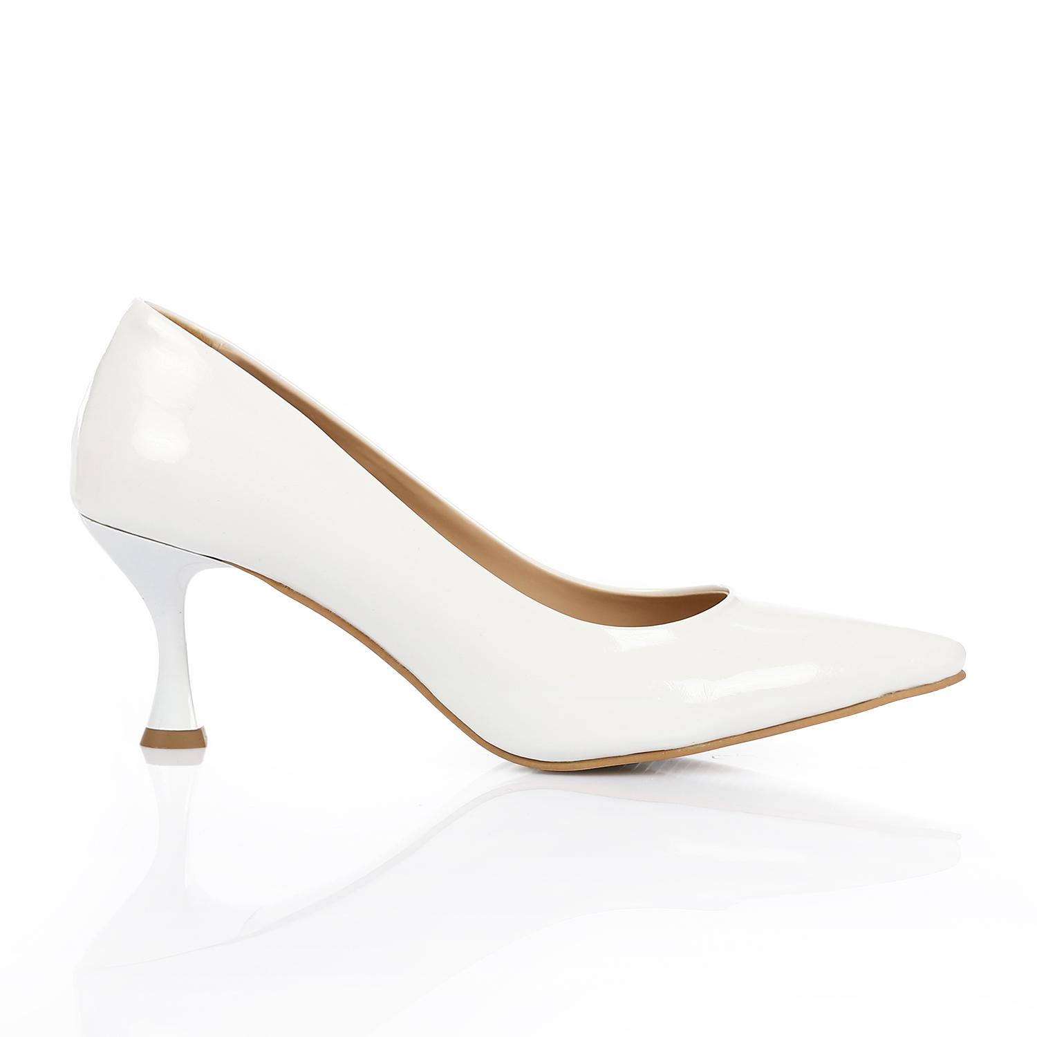 White Kitten Heel Patent Leather Pointed Shoes