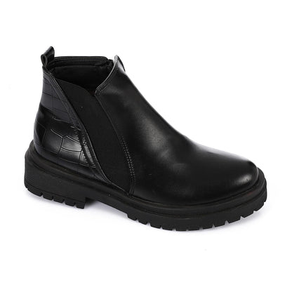 Leather Ankle Boot with Zipper Closure-Black