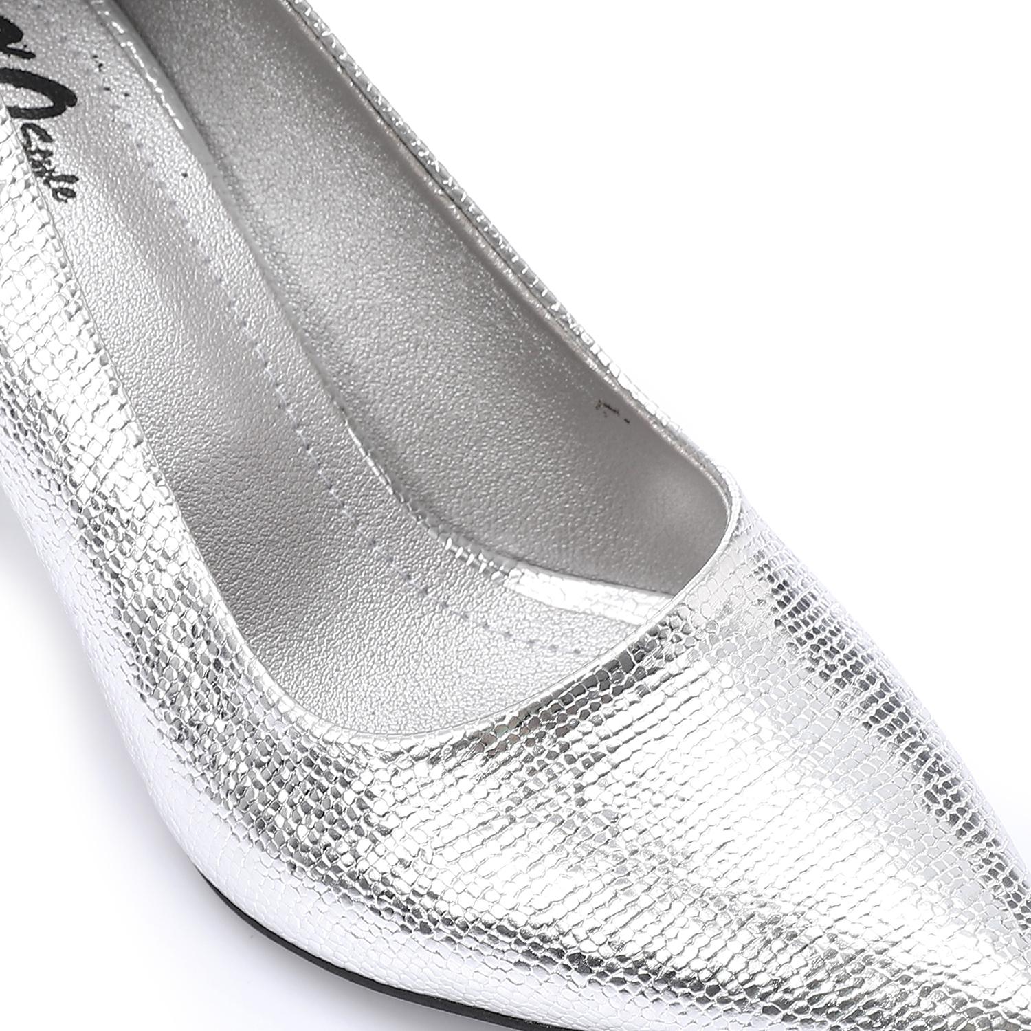 Elegant Silver Women's Heeled Shoes with Pointed Toe and Stylish Block Heel.