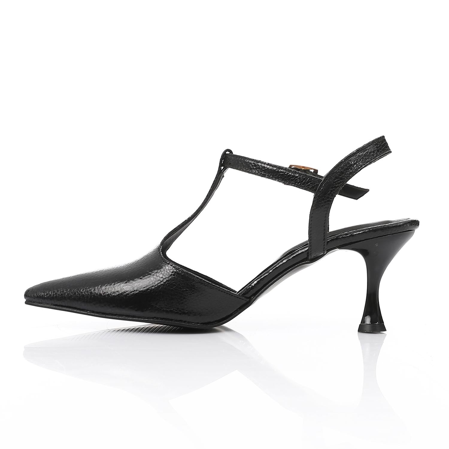Elegant Smoky Women's Heeled Shoes with Pointed Toe and Stylish Block Heel.