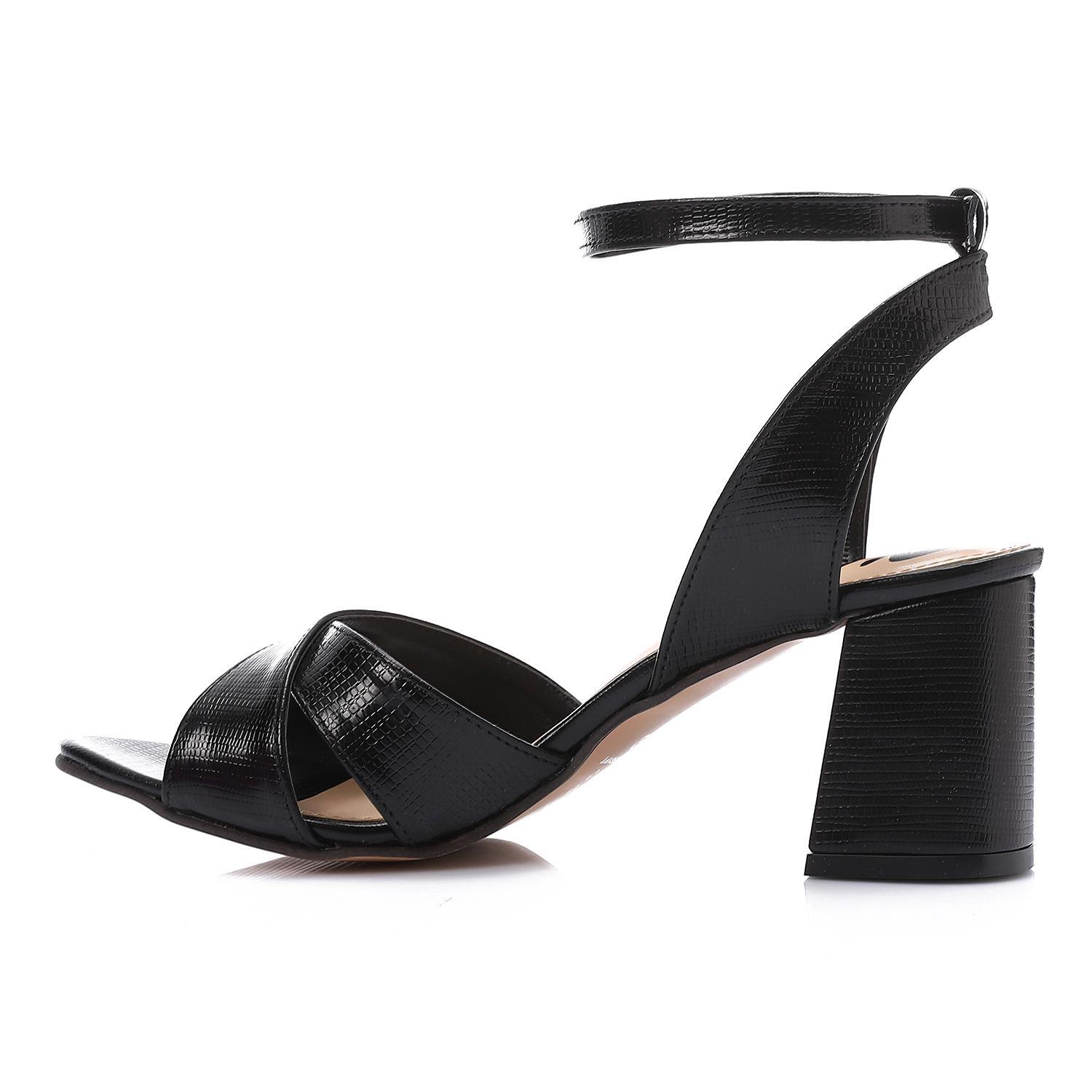 Women's Mid-Heel Sandal with Ankle Strap - Elegant and Comfortable Design.
