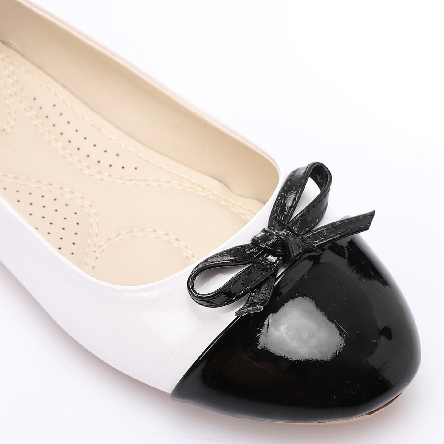 Women Solid Color Pointed Toe Fashionable Vintage Sweet Flat Shoes 1463.