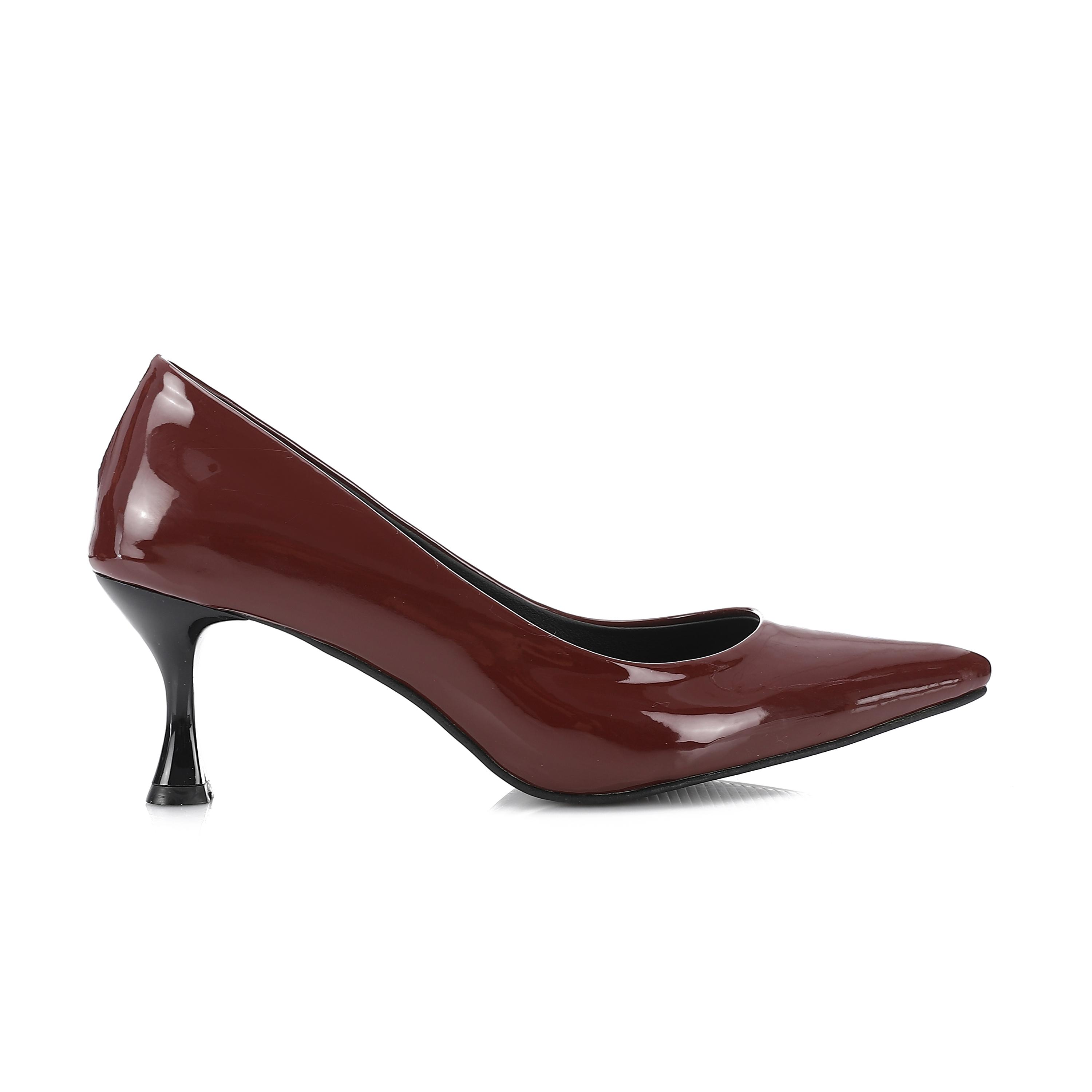 Patent Leather Kitten Heel Pointed Shoes