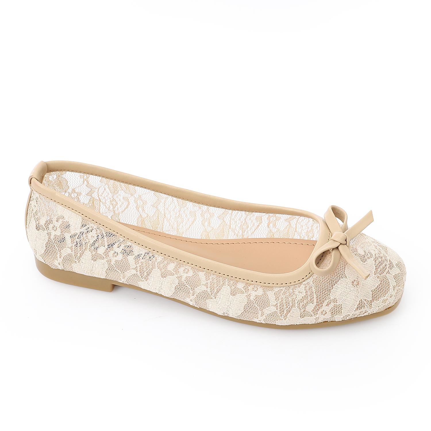 Lace Ballet Flats with Bow